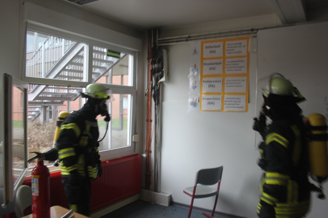 2019-01-19 Feuer im Klassenraum 1