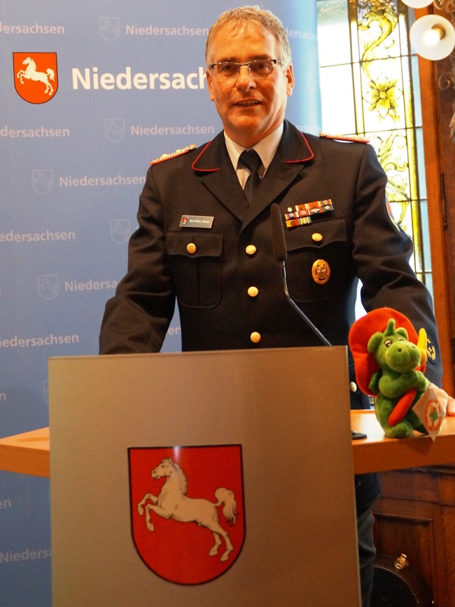 2017-09-13 LFV NDS12 09 2017Partner der Feuerwehr2